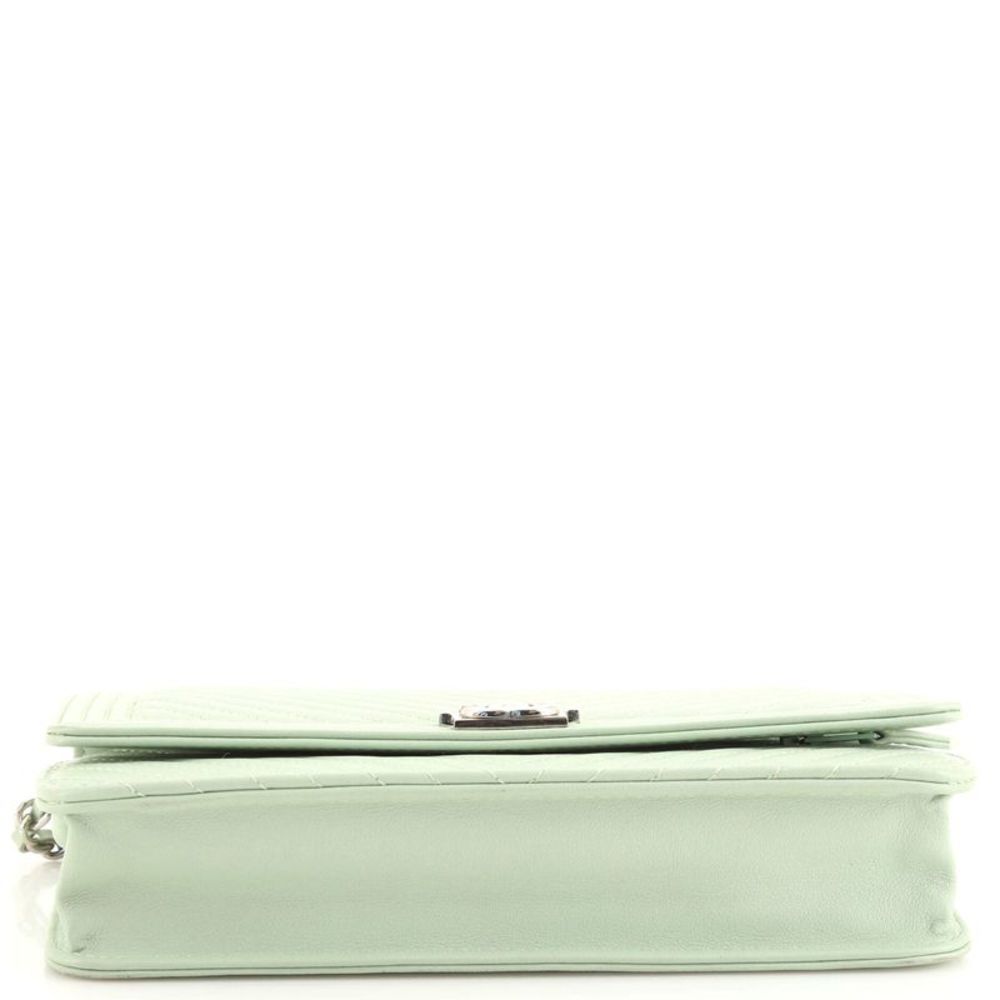 Chanel Boy Wallet on Chain Chevron Calfskin Green - Picture 5 of 7
